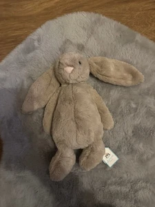 Jellycat Bashful Beige Bunny Very Cute And Soft So Cuteeee - Picture 1 of 3