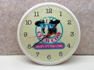 Kemps Dairy KEMPS IT'S THE COWS CLUB COW Battery Operated Wall Clock Works EXC - Picture 1 of 7