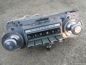 1970 1971 1972  Oldsmobile Cutlass 442 am Radio stereo - Picture 1 of 8