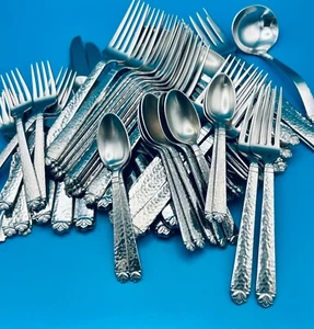 60 Stck. Ginkgo Helmick EICHENBLATT gehämmert Edelstahl Besteck 18/10 Korea - Bild 1 von 19