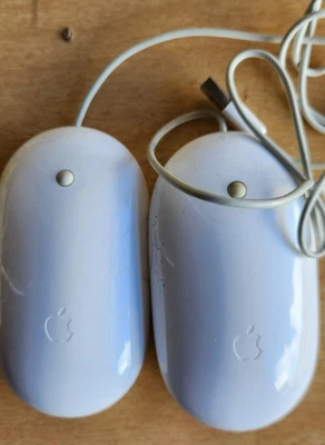 Apple USB Wired Optical Mouse (A1152) - Image 1 of 2