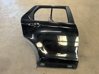 ⭐2015-2023 LAND ROVER DISCOVERY SPORT REAR RIGHT DOOR PANEL COVER OEM LOT2647 Foto 1 de 4
