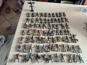 Lotto 78 soldatini Cromoplasto Isas in gomma anni 70 da collezione - Picture 1 of 8