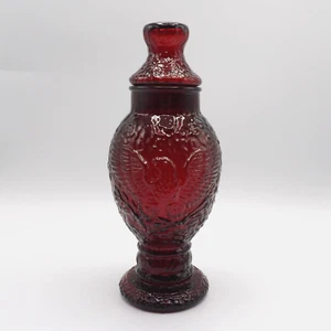 FRASCO BOTICARIO VINTAGE WHEATON ROJO RUBÍ CON TAPA DE VIDRIO CON DISEÑO DE ÁGUILA EN RELIEVE - Imagen 1 de 14