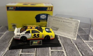 1/24 Revell nascar #55 Michael Waltrip Sealy Furniture 1997 Ford Thunderbird - Picture 1 of 13