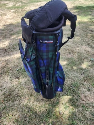 Сумка-стойка для гольфа TaylorMade Flextech - черная (N7828401) - Изображение 1 из 4