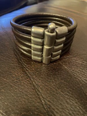 Pulsera de cuero Uno De 50 5 hilos plata TOCA MADERA 20 ANIVERSARIO 7" Foto 1 de 4