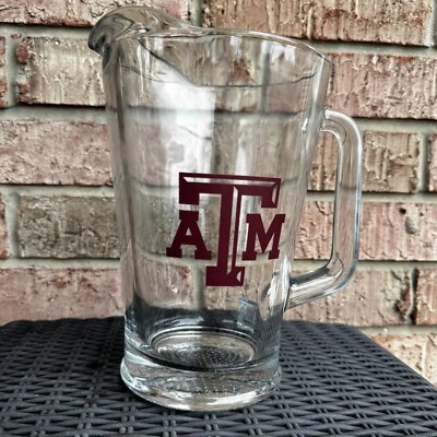 Jarra de cerveza de vidrio transparente Texas A&M Aggie War Hymn 60 oz pesada buen estado usada Foto 1 de 3