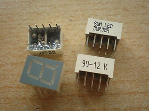 DUR08A 9.9mm 7 Segment LED display RED common anode 8 pcs per order Z210 - Picture 1 of 1