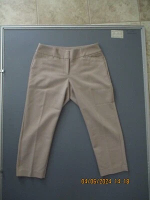 Apt. 9 Essentials Women's Size 8 Khaki Capri Slacks  30" Waist / 22.75" Inseam - Image 1 of 4