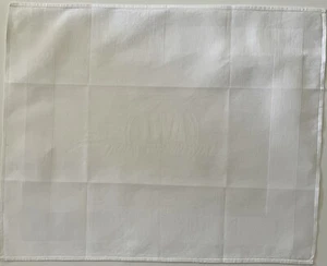 Cubierta de bandeja blanca TWA Airlines con logotipo circular jacquard monocromático anterior a 1950 - Imagen 1 de 3