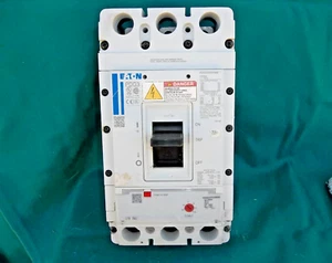 EATON PDG33G0600FNNN circuit breaker 10 11 P - Picture 1 of 4