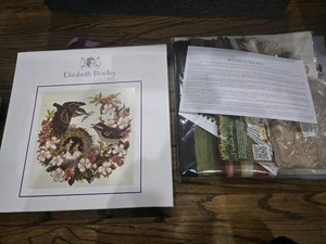 Open Box Elizabeth Bradley Design Apfelblüte Vögel Nadelspitze Wandteppich Kit - Bild 1 von 8