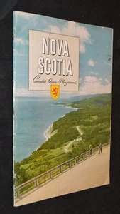Folleto de viaje vintage de NOVA SCOTIA Ocean Playground de Canadá (¿quizás?) (b4 - Imagen 1 de 4