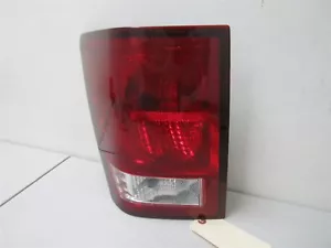 2007-2008-2009-2010 JEEP GRAND CHEROKEE LEFT TAIL LIGHT - Picture 1 of 9