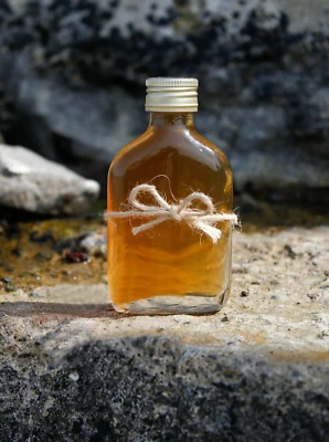 100 x 50ml Small Mini Glass Flask Bottles for Wedding Favours Gold Caps Included - Image 1 of 4