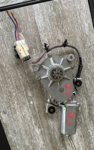 350Z MOTOR SUPERIOR IZQUIERDO CONVERTIBLE TAKADA OEM NISSAN 2004-09 - Imagen 1 de 6