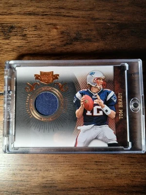 2010 Panini Plates & Patches Jersey Tom Brady GAME WORN Patch /155  - Image 1 of 3