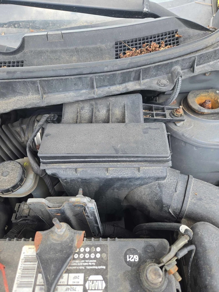 Conjunto de filtro de aire usado se adapta a: Nissan Rogue QR25DE 2010 2,5 grado A Foto 1 de 4