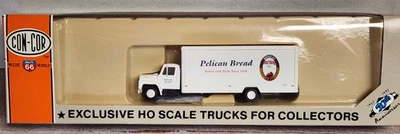 CON-COR Route 66  004-001090 - 28' MOVING VAN TRUCK - PELICAN BREAD - HO Vehicle - Image 1 of 3