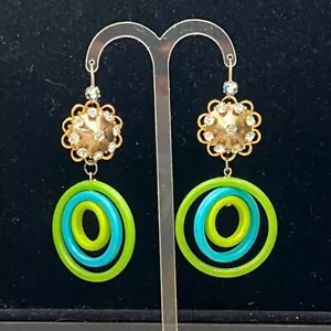 Adorned Crown Artisan Assemblage mid century lucite rings rhinestone earrings - Picture 1 of 10