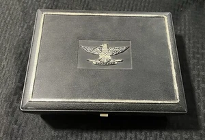 Caja de cigarros de plástico vintage Tobacco Mark IV Magnates Eagle - Imagen 1 de 12