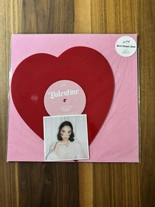 Laufey Valentine Heart Shaped 7" Vinyl Limited Edition NUMBERED /5000 - Picture 1 of 3