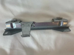 Mercedes ML 12-19 Right Rear Bracket Part A1668100414 OEM - Picture 1 of 4