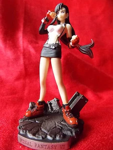 FINAL FANTASY Vll 7 Tifa Lockhart 3.4" 8.5cm SOLID PVC MINI FIGURE ANIME UK 🚚 - Picture 1 of 6