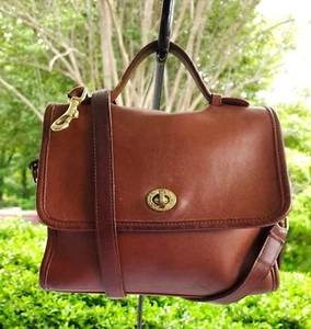 Coach SMALL 9870 Vintage Cognac Court Leather Crossbody - Picture 1 of 24