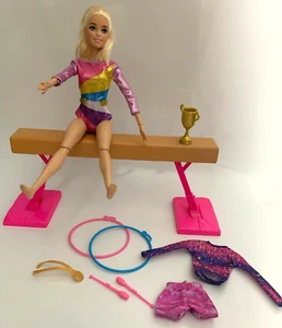 Barbie Muñeca de Gimnasia Y Juego Balance Beam Trofeo AROS CONJUNTO (G6) - Imagen 1 de 5