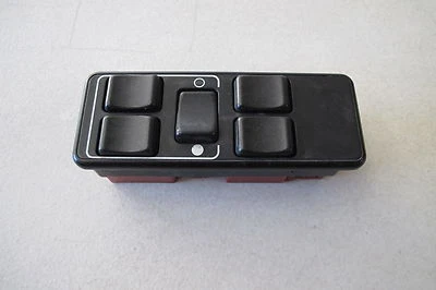 Volvo Window Switch 1362542 For 1991-1993 Volvo 940 960 - Image 1 of 4