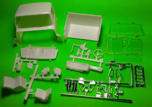 AMT Ford LNT-8000 Snow Plow 1/25 Cab Glass Chrome Mirror Tractor Truck Semi Part - Picture 1 of 6