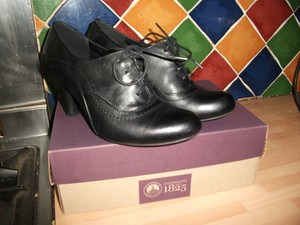 clarks brogues womens sale