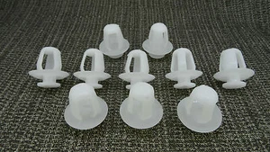10x Clip di fissaggio pannello rivestimento scheda porta esterna interno VW PASSAT - Foto 1 di 9