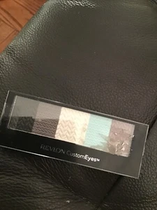 ❤ REVLON CUSTOM EYES 5 COLORS CHARCOAL GREY WHITE BLUE HEATHER 022 BEACH BEAUTY - Picture 1 of 3