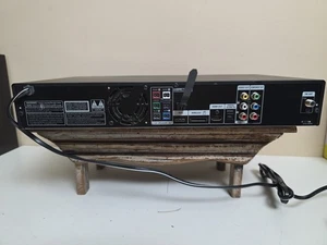 Reproductor receptor de cine en casa DVD Samsung HT-TZ422 sin control remoto - Imagen 1 de 5