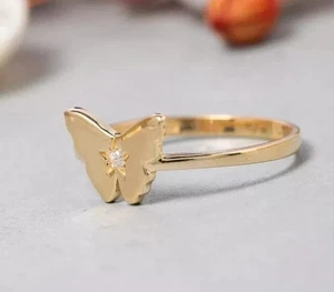 Anillo sólido mariposa diamante simulado redondo de 0,5 quilates enchapado en oro amarillo de 14 k - Imagen 1 de 7
