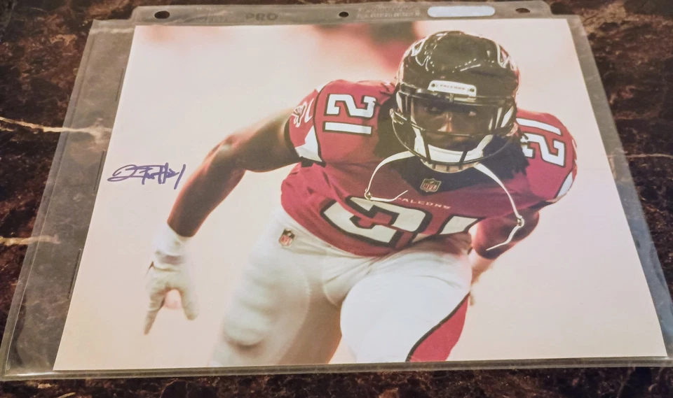 Jay Ajayi Autographed Atlanta Falcons 8x10  - Image 1 of 1