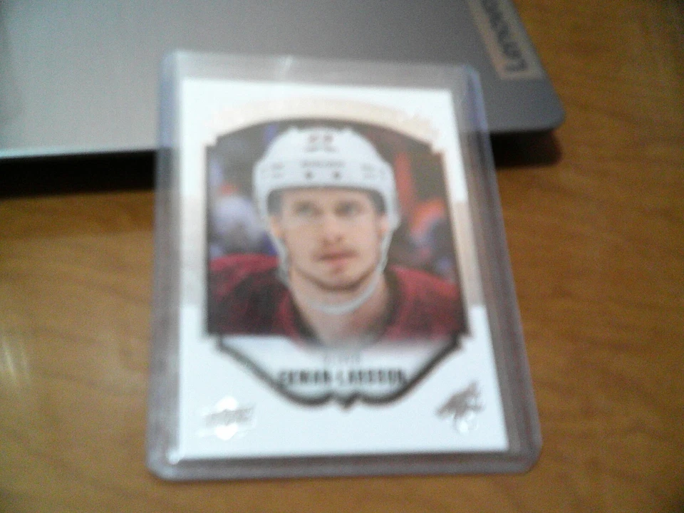 2015-16 UPPER DECK PORTRAITS INSERT # P-2- OLIVER EKMAN-LARSSON- COYOTES- MINT - Image 1 of 1