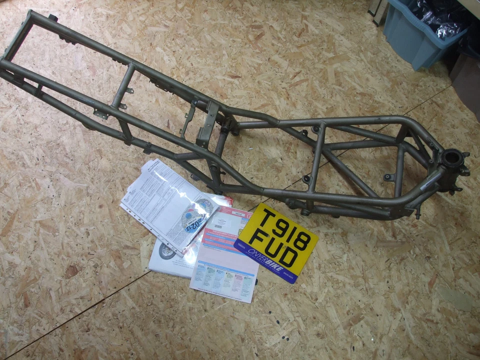 Ducati ST2 944 frame with V5c logbook history 1999 T918FUD 28994 miles HPI clear - Imagem 1 de 4