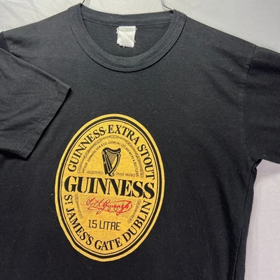 True Vintage Guinness 衬衫男式小号黑色啤酒结实薄薄 70 年代 80 年代 — 第 1/4 张图片