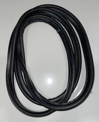 Tunk Lid Seal - 140-750-01-98 - For Mercedes-Benz 500SEC 1984-1993 - Image 1 of 4