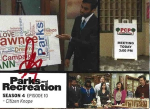 AZIZ ANSARI - Tom Haverford - Parks and Recreation - Autograph Trading Card - Picture 1 of 1