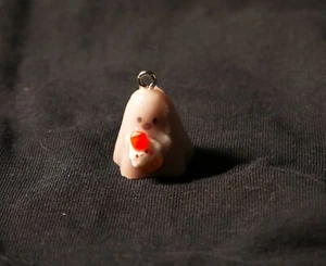 Cute ghost enjoying a cupcake pendant - Picture 1 of 2