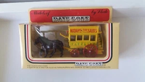 LLEDO Days Gone - DG4 Madame Tussauds - Horse Drawn Open Top Omnibus + FIGURES - Picture 1 of 2