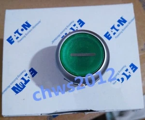 1 PCS EATON MOELLER Self resetting button head with light and logo M22-DL-G-X1 - Picture 1 of 3
