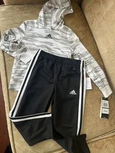 Adidas Boy's Kids Cotton Shirt And Sweatpants 2 Piece Set Size 4t - Picture 1 of 3