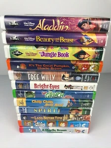 Lot of 12 VHS Tapes / Disney - Aladdin, Jungle Book / Rugrats / The Grinch - Picture 1 of 4