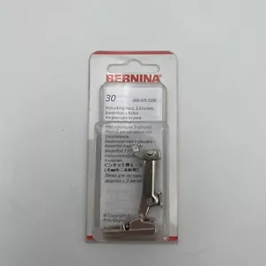 Originale Bernina #30 piede pintuck 3 scanalature - vecchio stile - Foto 1 di 2